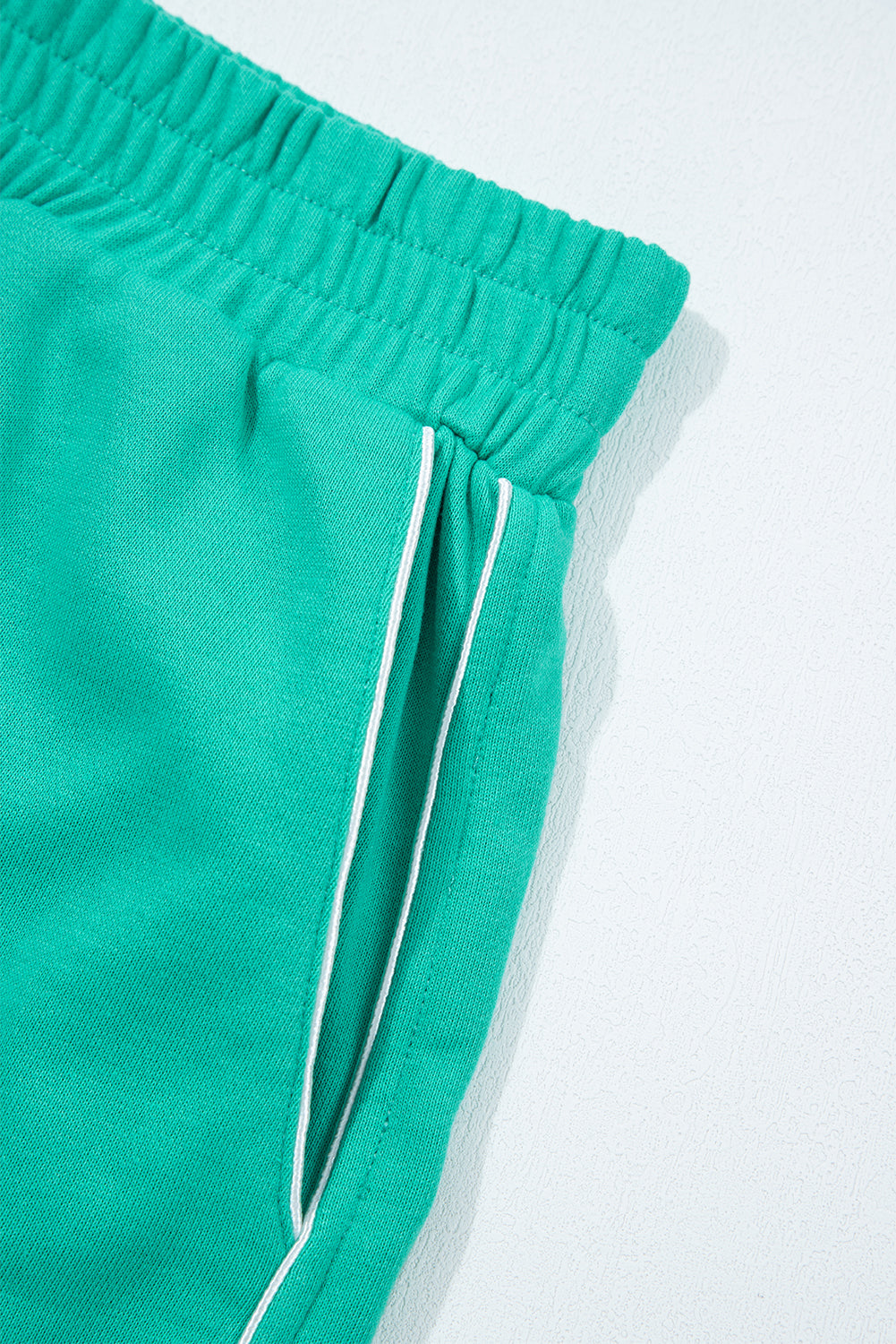 Dark Green Colorblock Trim V Neck Pullover Top and Shorts Set