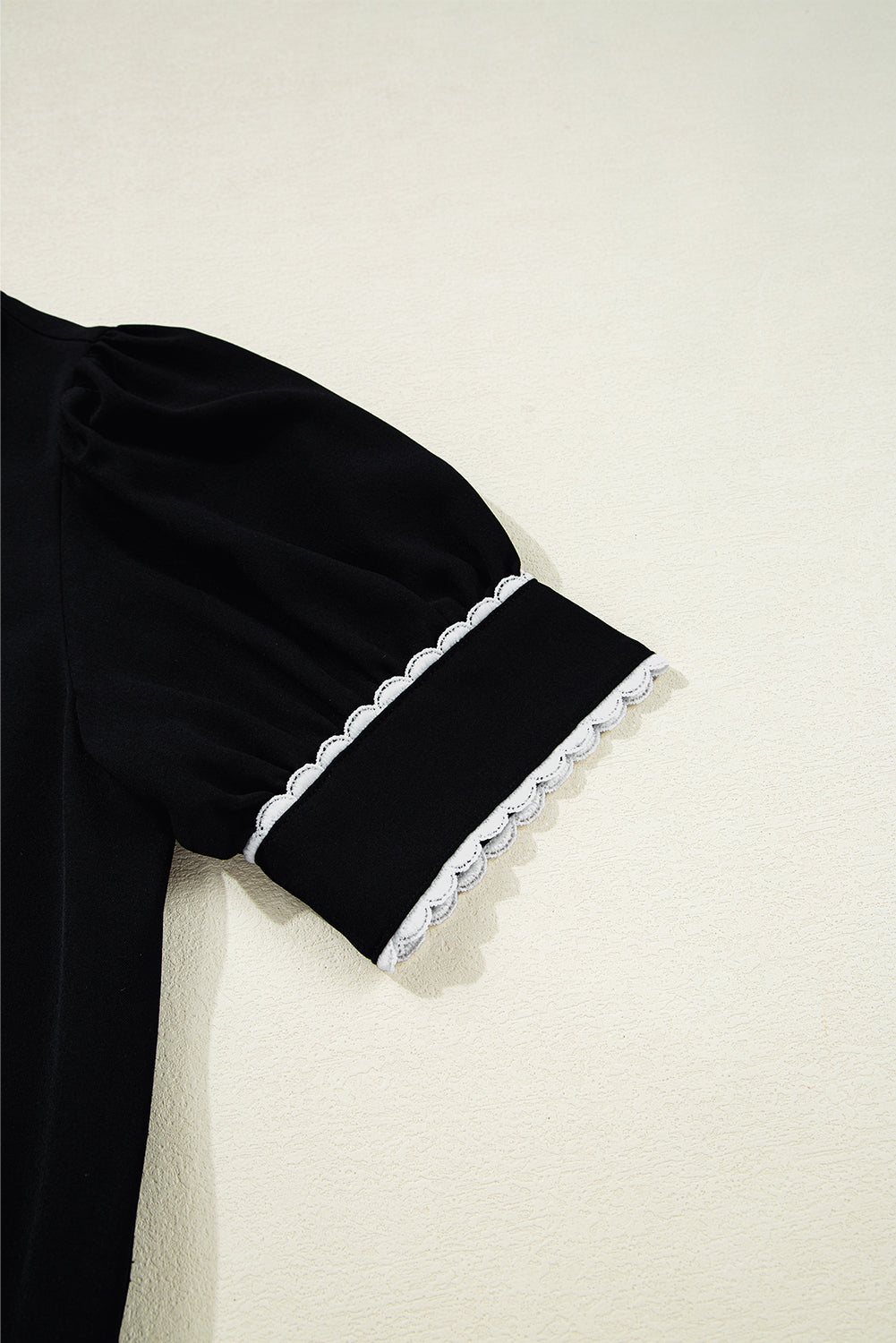Black Contrast Scallop Trim Bow Detail Half Sleeve Shift Dress